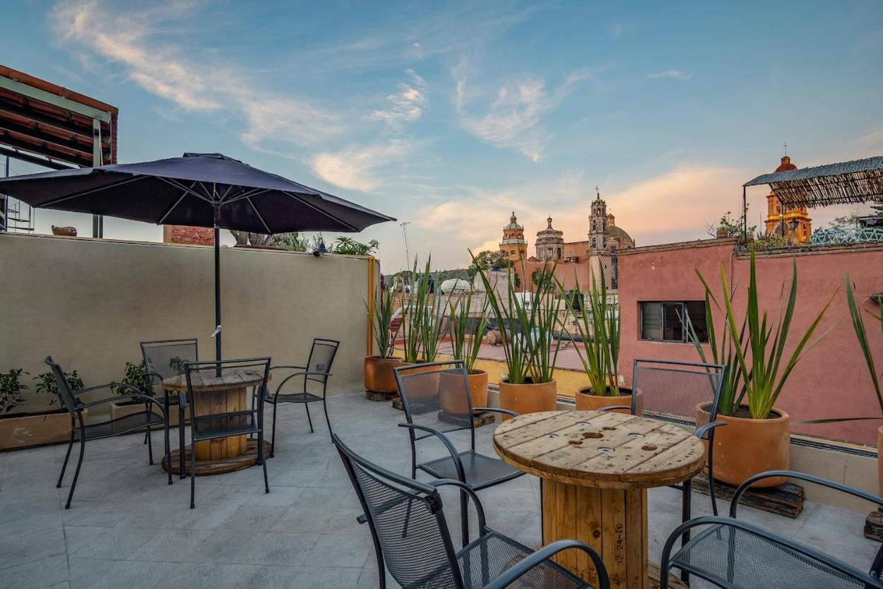 Best Location - New, Upscale, Modern Comfort Сан-Міґель-де-Альєнде Екстер'єр фото