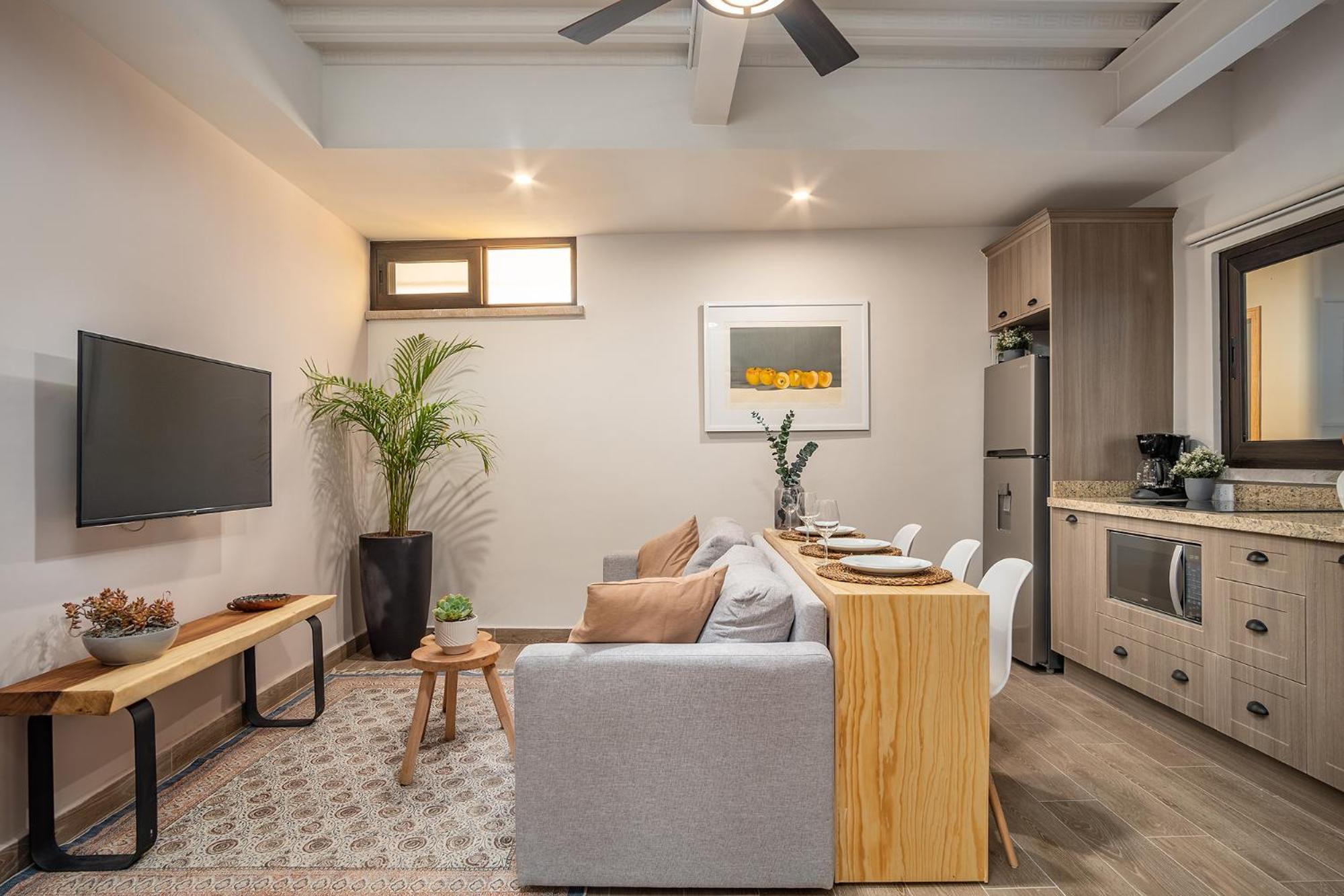 Best Location - New, Upscale, Modern Comfort Сан-Міґель-де-Альєнде Екстер'єр фото